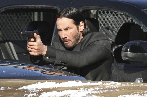 Quantas pessoas John Wick já matou dentro dos filmes?